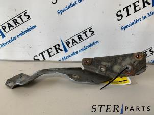 Gebruikte Diversen Mercedes SLK (R171) 3.5 350 V6 24V Prijs € 9,50 Margeregeling aangeboden door Sterparts Mercedes specialist