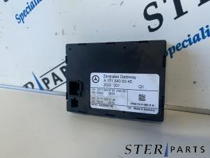 Gebruikte Gateway module Mercedes SLK (R171) 3.5 350 V6 24V Prijs € 29,50 Margeregeling aangeboden door Sterparts Mercedes specialist