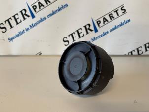 Gebruikte Alarm sirene Mercedes E (W211) 2.2 E-200 CDI 16V Prijs € 44,95 Margeregeling aangeboden door Sterparts Mercedes specialist