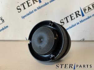 Gebruikte Alarm sirene Mercedes E (W211) 2.2 E-200 CDI 16V Prijs € 44,95 Margeregeling aangeboden door Sterparts Mercedes specialist