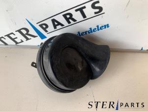 Gebruikte Toeter Mercedes SLK (R170) 2.3 230 K 16V Prijs € 15,00 Margeregeling aangeboden door Sterparts Mercedes specialist