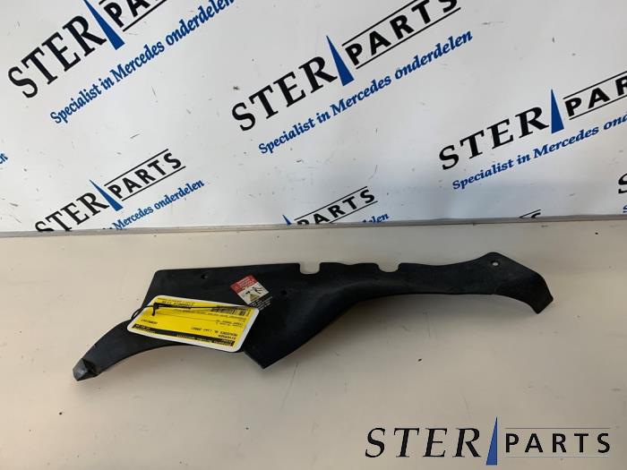 Gebruikte Diversen Mercedes SL (R230) 5.0 SL-500 V8 24V Prijs € 9,50 Margeregeling aangeboden door Sterparts Mercedes specialist