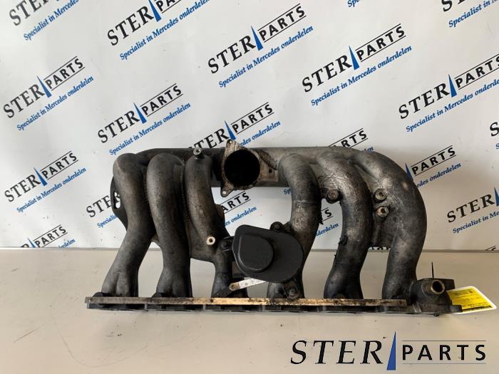 Inlaatspruitstuk van een Mercedes-Benz E (W210) 3.2 E-320 CDI 24V 2001
