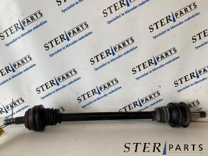 Gebruikte Steekas links-achter Mercedes S (222.0/222.1) 3.0 S-400 24V 4-Matic Prijs € 195,00 Margeregeling aangeboden door Sterparts Mercedes specialist