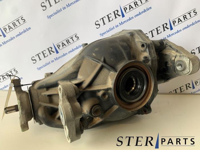 Gebruikte Cardanklok achter Mercedes S (222.0/222.1) 3.0 S-400 24V 4-Matic Prijs € 249,50 Margeregeling aangeboden door Sterparts Mercedes specialist