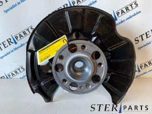 Gebruikte Fusee rechts-achter Mercedes S (222.0/222.1) 3.0 S-400 24V 4-Matic Prijs € 149,50 Margeregeling aangeboden door Sterparts Mercedes specialist