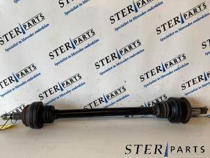 Gebruikte Steekas links-achter Mercedes S (222.0/222.1) 3.0 S-400 24V 4-Matic Prijs € 195,00 Margeregeling aangeboden door Sterparts Mercedes specialist