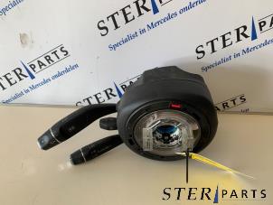 Gebruikte Licht + Raw Schakelaar Mercedes SL (R231) 350 CGI 3.5 V6 24V Prijs € 174,50 Margeregeling aangeboden door Sterparts Mercedes specialist