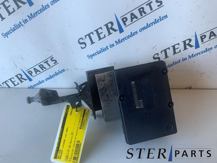Gebruikte ABS Pomp Mercedes C (W203) 2.7 C-270 CDI 20V Prijs € 29,50 Margeregeling aangeboden door Sterparts Mercedes specialist