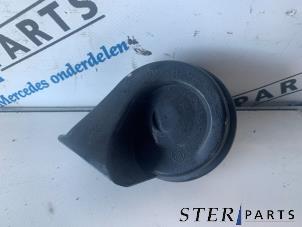 Gebruikte Toeter Mercedes C (W203) 2.7 C-270 CDI 20V Prijs € 15,00 Margeregeling aangeboden door Sterparts Mercedes specialist