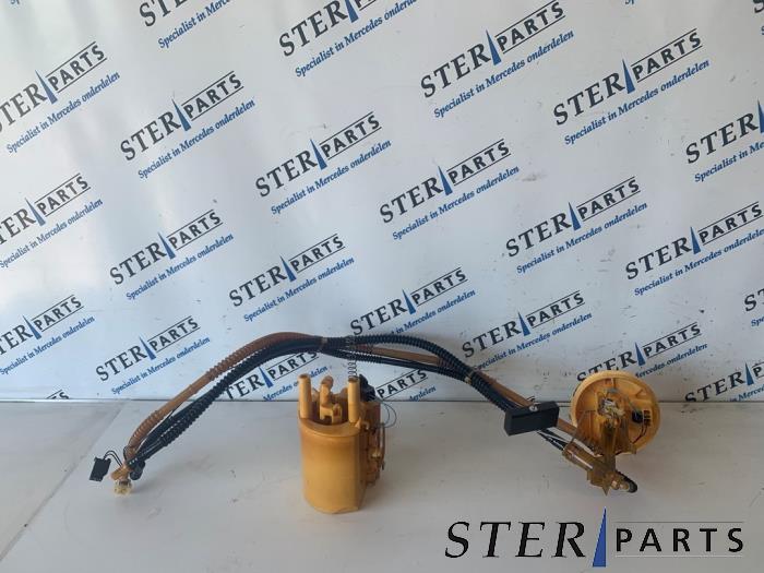 Gebruikte Tank element Pomp Mercedes C (W203) 2.7 C-270 CDI 20V Prijs € 74,50 Margeregeling aangeboden door Sterparts Mercedes specialist