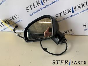 Gebruikte Spiegel Buiten links Mercedes SL (R231) 350 CGI 3.5 V6 24V Prijs € 275,00 Margeregeling aangeboden door Sterparts Mercedes specialist