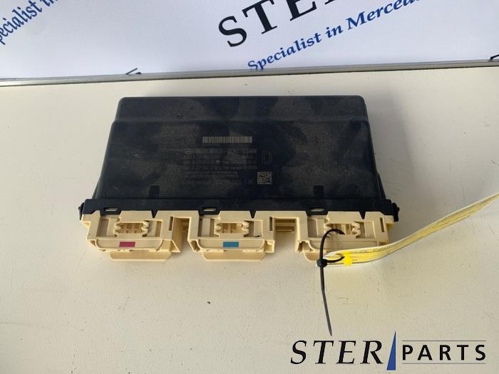 Gebruikte Computer stoel Mercedes SL (R231) 350 CGI 3.5 V6 24V Prijs € 74,50 Margeregeling aangeboden door Sterparts Mercedes specialist