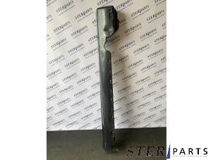 Gebruikte Sideskirt rechts Mercedes SL (R129) 3.0 300 SL 24V Prijs € 75,00 Margeregeling aangeboden door Sterparts Mercedes specialist