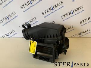 Gebruikte Luchtfilterhuis Mercedes B (W246) 1.8 B-180 CDI BlueEFFICIENCY 16V Prijs € 24,95 Margeregeling aangeboden door Sterparts Mercedes specialist