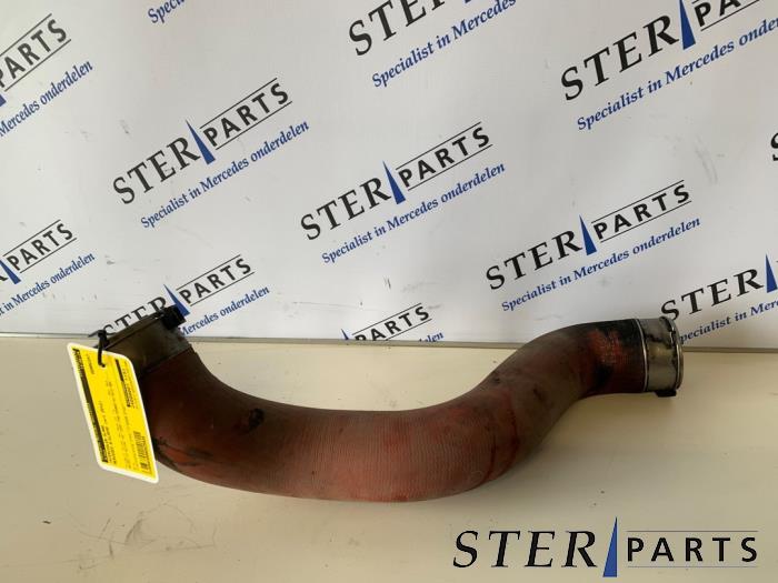 Gebruikte Intercooler Slang Mercedes B (W246/W242) 1.8 B-180 CDI BlueEFFICIENCY 16V Prijs € 39,50 Margeregeling aangeboden door Sterparts Mercedes specialist