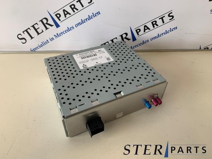 Gebruikte Radio module Mercedes C (W205) C-200 2.0 CGI 16V Prijs € 124,95 Margeregeling aangeboden door Sterparts Mercedes specialist