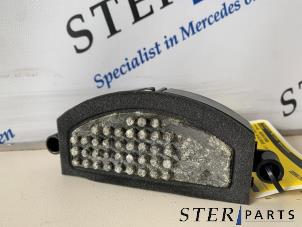 Gebruikte Kachel Weerstand Mercedes B (W246) 1.8 B-180 CDI BlueEFFICIENCY 16V Prijs € 24,95 Margeregeling aangeboden door Sterparts Mercedes specialist