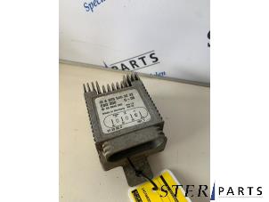 Gebruikte Koelvin module Mercedes E (W210) 2.2 E-220D 16V Prijs € 25,00 Margeregeling aangeboden door Sterparts Mercedes specialist