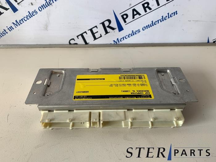 Esp computer van een Mercedes-Benz SL (R230) 5.0 SL-500 V8 24V 2004