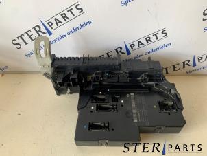 Gebruikte Comfort Module Mercedes E (W212) E-350 CDI BlueEfficiency 3.0 V6 24V Prijs € 145,00 Margeregeling aangeboden door Sterparts Mercedes specialist