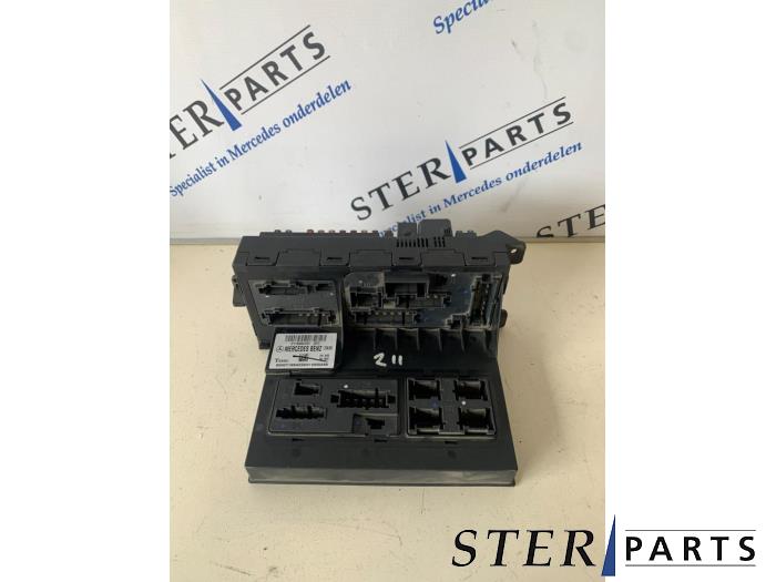 Gebruikte Comfort Module Mercedes E (W211) 2.2 E-200 CDI 16V Prijs € 100,00 Margeregeling aangeboden door Sterparts Mercedes specialist