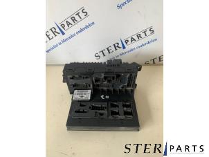 Gebruikte Comfort Module Mercedes E (W211) 2.2 E-200 CDI 16V Prijs € 100,00 Margeregeling aangeboden door Sterparts Mercedes specialist