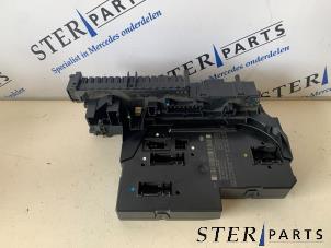 Gebruikte Comfort Module Mercedes E (W212) E-200 CGI 16V BlueEfficiency Prijs € 124,50 Margeregeling aangeboden door Sterparts Mercedes specialist