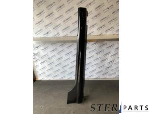 Gebruikte Sideskirt rechts Mercedes SL (R231) 350 CGI 3.5 V6 24V Prijs € 195,00 Margeregeling aangeboden door Sterparts Mercedes specialist