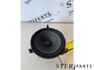 Gebruikte Speaker Mercedes SL (R231) 350 CGI 3.5 V6 24V Prijs € 9,50 Margeregeling aangeboden door Sterparts Mercedes specialist