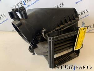 Gebruikte Luchtfilterhuis Mercedes B (W246) 1.8 B-180 CDI BlueEFFICIENCY 16V Prijs € 24,95 Margeregeling aangeboden door Sterparts Mercedes specialist