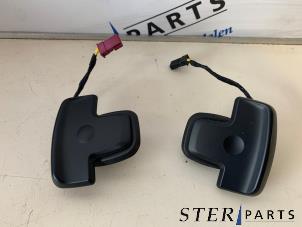 Gebruikte Schakelflipper set Mercedes B (W246) 1.8 B-180 CDI BlueEFFICIENCY 16V Prijs € 74,50 Margeregeling aangeboden door Sterparts Mercedes specialist