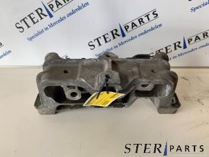 Gebruikte Motorrubber Mercedes B (W246) 1.8 B-180 CDI BlueEFFICIENCY 16V Prijs € 29,95 Margeregeling aangeboden door Sterparts Mercedes specialist