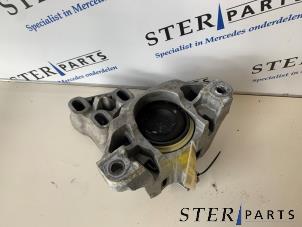 Gebruikte Versnellingsbak Steun Mercedes B (W246) 1.8 B-180 CDI BlueEFFICIENCY 16V Prijs € 24,95 Margeregeling aangeboden door Sterparts Mercedes specialist