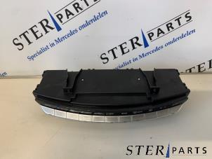 Gebruikte Airco bedieningspaneel Mercedes S (W221) 4.0 S-420 CDI V8 32V Prijs € 94,50 Margeregeling aangeboden door Sterparts Mercedes specialist