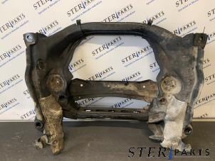 Gebruikte Subframe Mercedes S (W221) 4.0 S-420 CDI V8 32V Prijs € 124,50 Margeregeling aangeboden door Sterparts Mercedes specialist