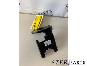 Gebruikte Stuurhoek sensor Mercedes S (W221) 3.0 S-350 BlueTec 24V Prijs € 174,50 Margeregeling aangeboden door Sterparts Mercedes specialist