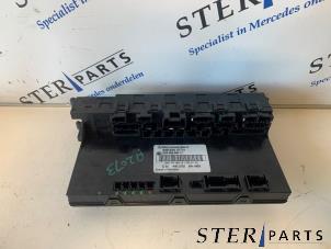 Gebruikte Comfort Module Mercedes C (W203) 2.2 C-200 CDI 16V Prijs € 145,00 Margeregeling aangeboden door Sterparts Mercedes specialist