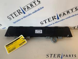 Gebruikte Antenne Versterker Mercedes S (W221) 4.0 S-420 CDI V8 32V Prijs € 34,95 Margeregeling aangeboden door Sterparts Mercedes specialist
