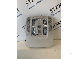 Gebruikte Binnenverlichting voor Mercedes GLE (V167) 350 e 2.0 16V 4-Matic Prijs € 99,95 Margeregeling aangeboden door Sterparts Mercedes specialist