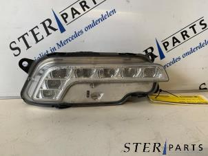 Gebruikte Dagrijverlichting rechts Mercedes E (C207) E-200 CGI 16V BlueEfficiency Prijs € 44,95 Margeregeling aangeboden door Sterparts Mercedes specialist
