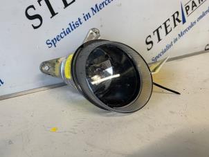 Gebruikte Mistlamp rechts-voor Mercedes E (W212) E-200 CDI 16V BlueEfficiency,BlueTEC Prijs € 12,50 Margeregeling aangeboden door Sterparts Mercedes specialist