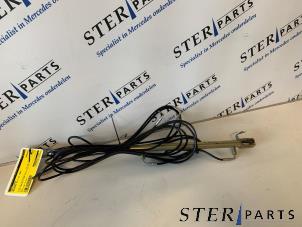 Gebruikte Hefcilinder Mercedes SLK (R170) 2.0 200 16V Prijs € 124,50 Margeregeling aangeboden door Sterparts Mercedes specialist