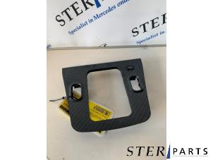 Gebruikte Dashboard deel Mercedes SLK (R170) 2.0 200 16V Prijs € 19,50 Margeregeling aangeboden door Sterparts Mercedes specialist