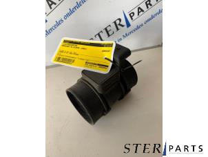 Gebruikte Luchtmassameter Mercedes ML I (163) 400 4.0 CDI V8 32V Prijs € 74,50 Margeregeling aangeboden door Sterparts Mercedes specialist