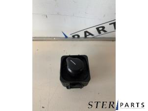 Gebruikte Spiegel Schakelaar Mercedes SLK (R170) 2.3 230 K 16V Prijs € 19,95 Margeregeling aangeboden door Sterparts Mercedes specialist