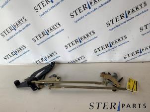 Gebruikte Scharnier cabriodak Mercedes SLK (R170) 2.3 230 K 16V Prijs € 149,50 Margeregeling aangeboden door Sterparts Mercedes specialist