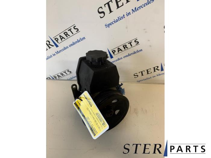Gebruikte Servopomp Mercedes SLK (R170) 2.3 230 K 16V Prijs € 49,50 Margeregeling aangeboden door Sterparts Mercedes specialist