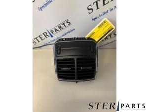Gebruikte Luchtrooster achter Mercedes CLS (C219) 320 CDI 24V Prijs € 44,95 Margeregeling aangeboden door Sterparts Mercedes specialist