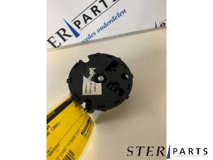 Gebruikte Spiegel motor links Mercedes C (W203) 2.0 C-180 16V Prijs € 19,95 Margeregeling aangeboden door Sterparts Mercedes specialist